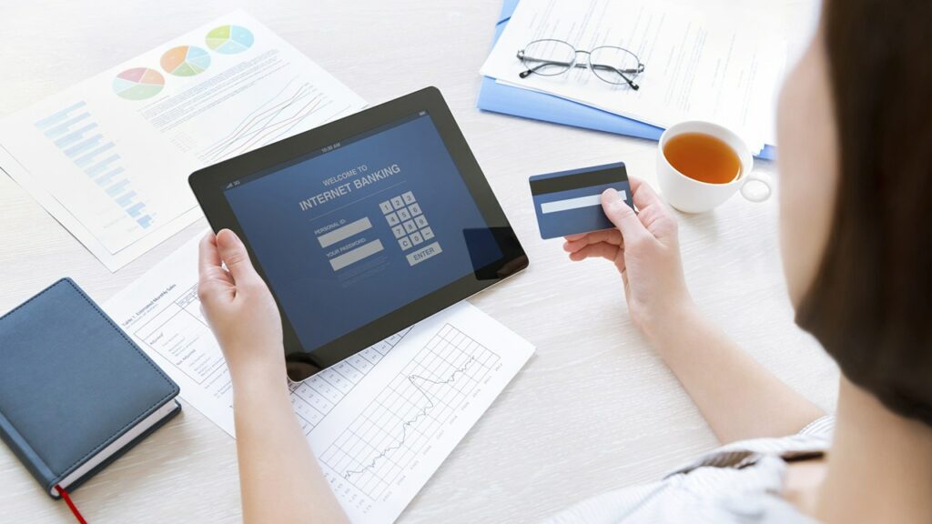conseils pour bien choisir une banque en ligne
